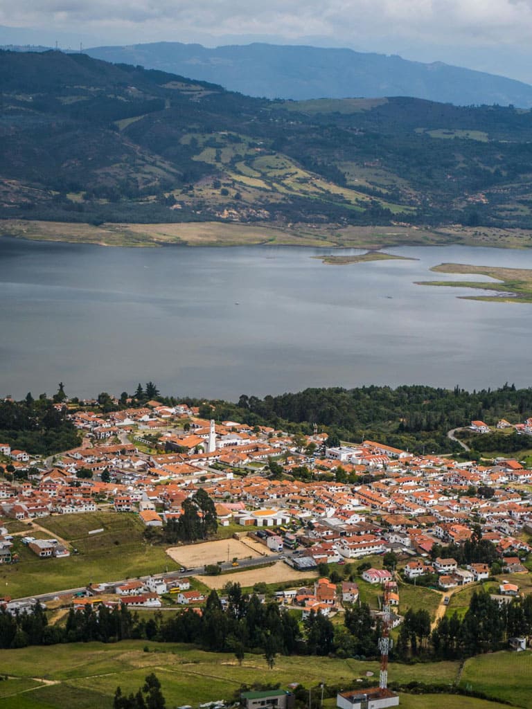 Turismo-guatavita